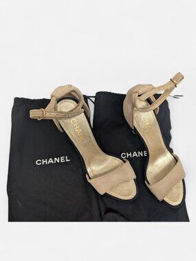 BRAND NEW !! CHANEL PLATFORM ANKLE STRAP GOLD SANDALS SZ 40/U.S. 10